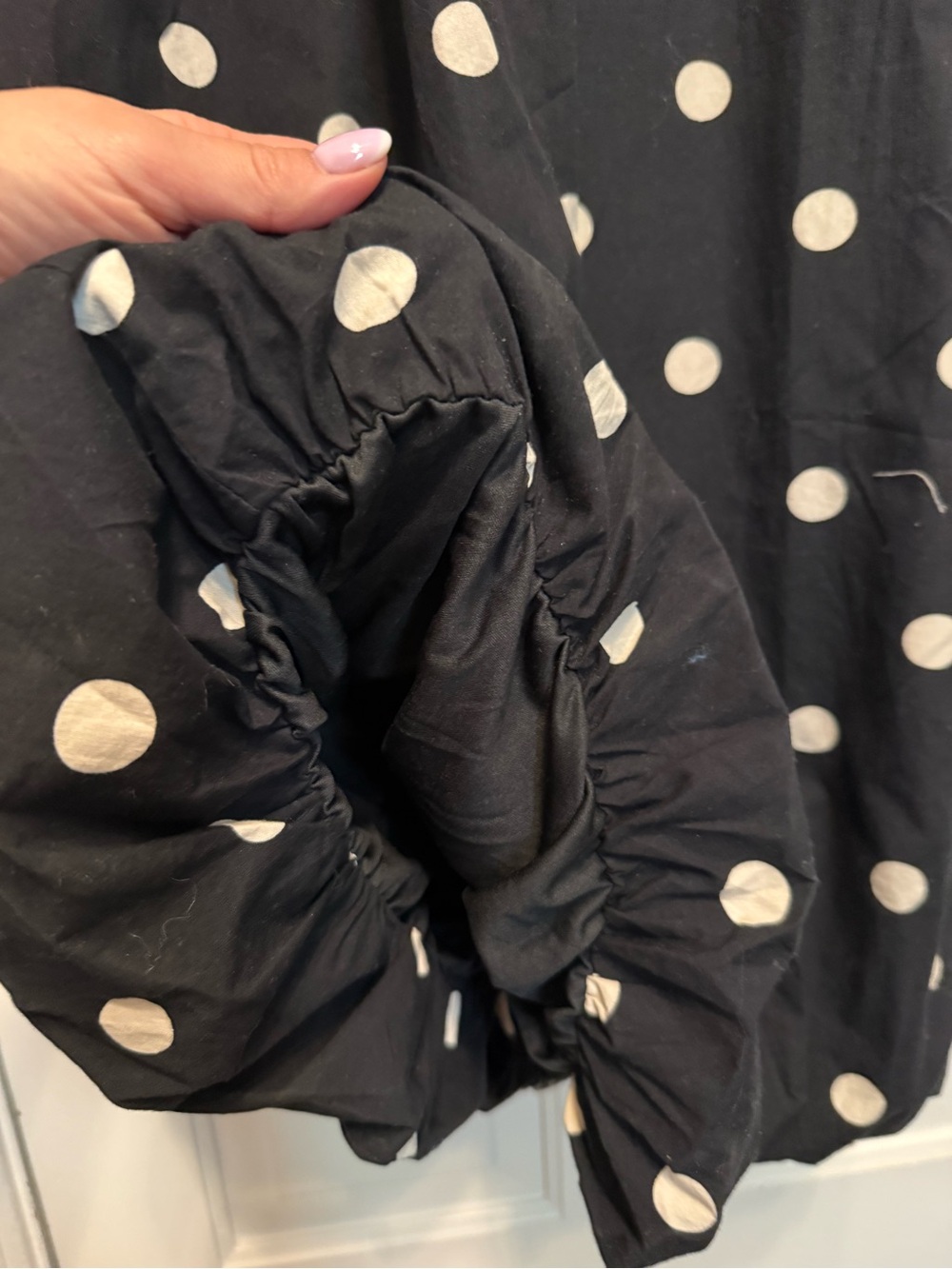 Elegant Black Strapless Polka Dot Midi Dress 👗 - Picture 5 of 10
